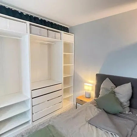 Modern L Netflix L Fast Wifi L Xbox Berlin