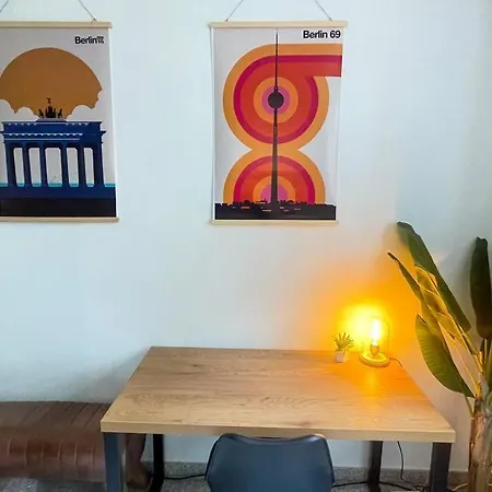 Modern L Netflix L Fast Wifi L Xbox Berlin