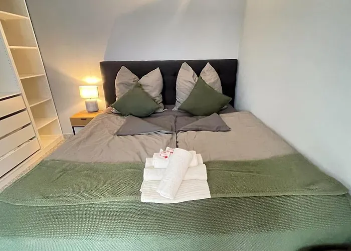 Modern L Netflix L Fast Wifi L Xbox Apartment Berlin