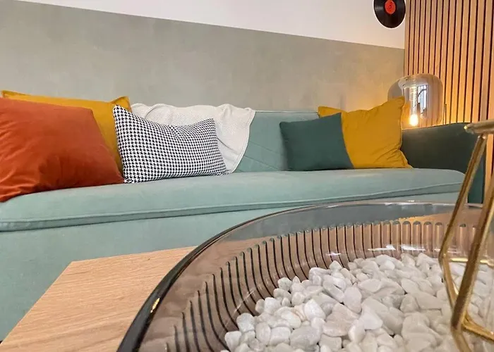 Apartment Modern L Netflix L Fast Wifi L Xbox Berlin