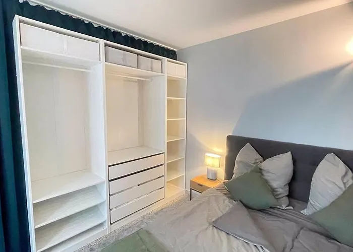 Modern L Netflix L Fast Wifi L Xbox Berlin