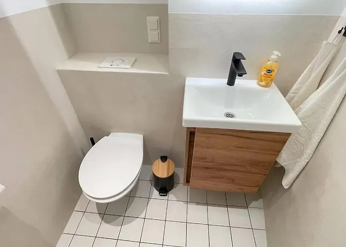 Apartment Modern L Netflix L Fast Wifi L Xbox Berlin