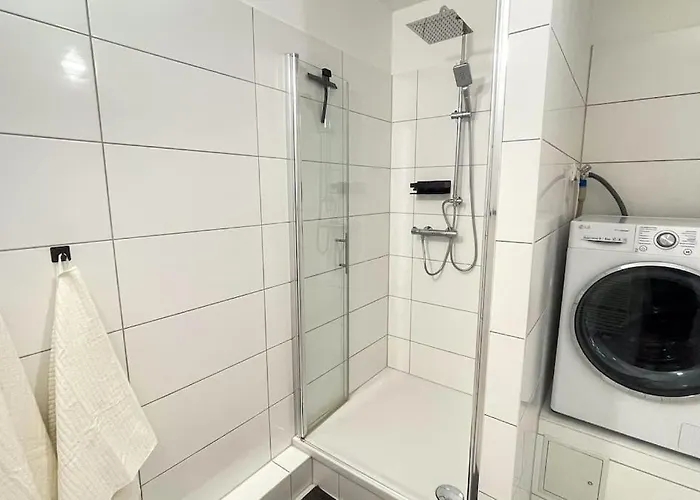 Modern L Netflix L Fast Wifi L Xbox Apartment