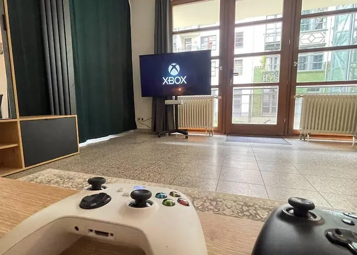Modern L Netflix L Fast Wifi L Xbox Berlin