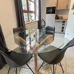 Διαμέρισμα Modern L Netflix L Fast Wifi L Xbox